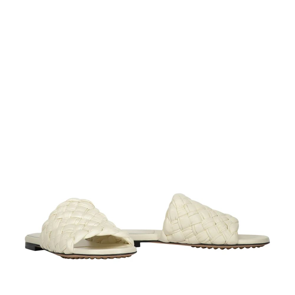 Mules Bottega Veneta in pelle di agnello bianca