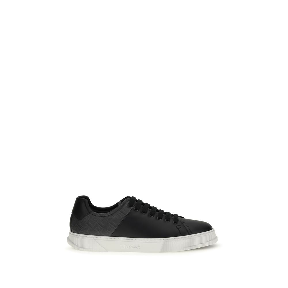 Baskets basses Ferragamo en cuir de veau noir Bos Taurus