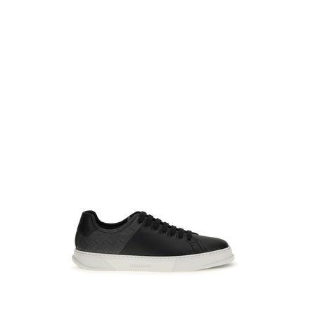 Baskets basses Ferragamo en cuir de veau noir Bos Taurus