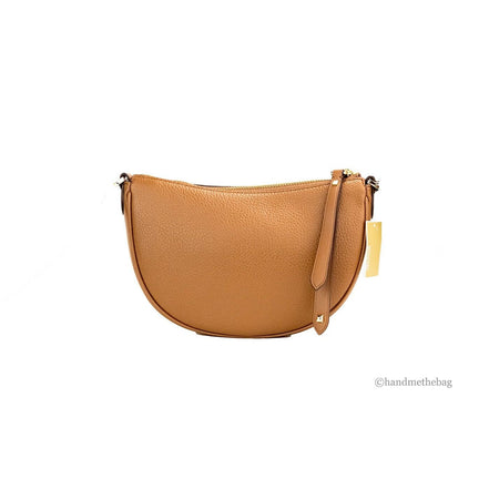 Sac à bandoulière demi-lune en cuir grainé Michael Kors Dover Small Luggage