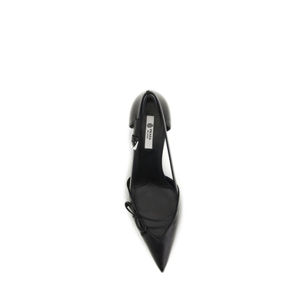 Escarpins à talons hauts en cuir de chèvre noir Prada