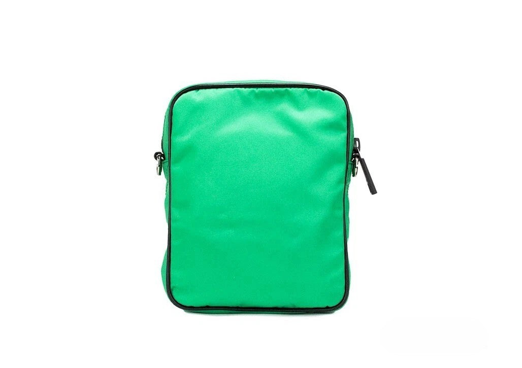 Sac bandoulière Versace Medusa en nylon vert vif