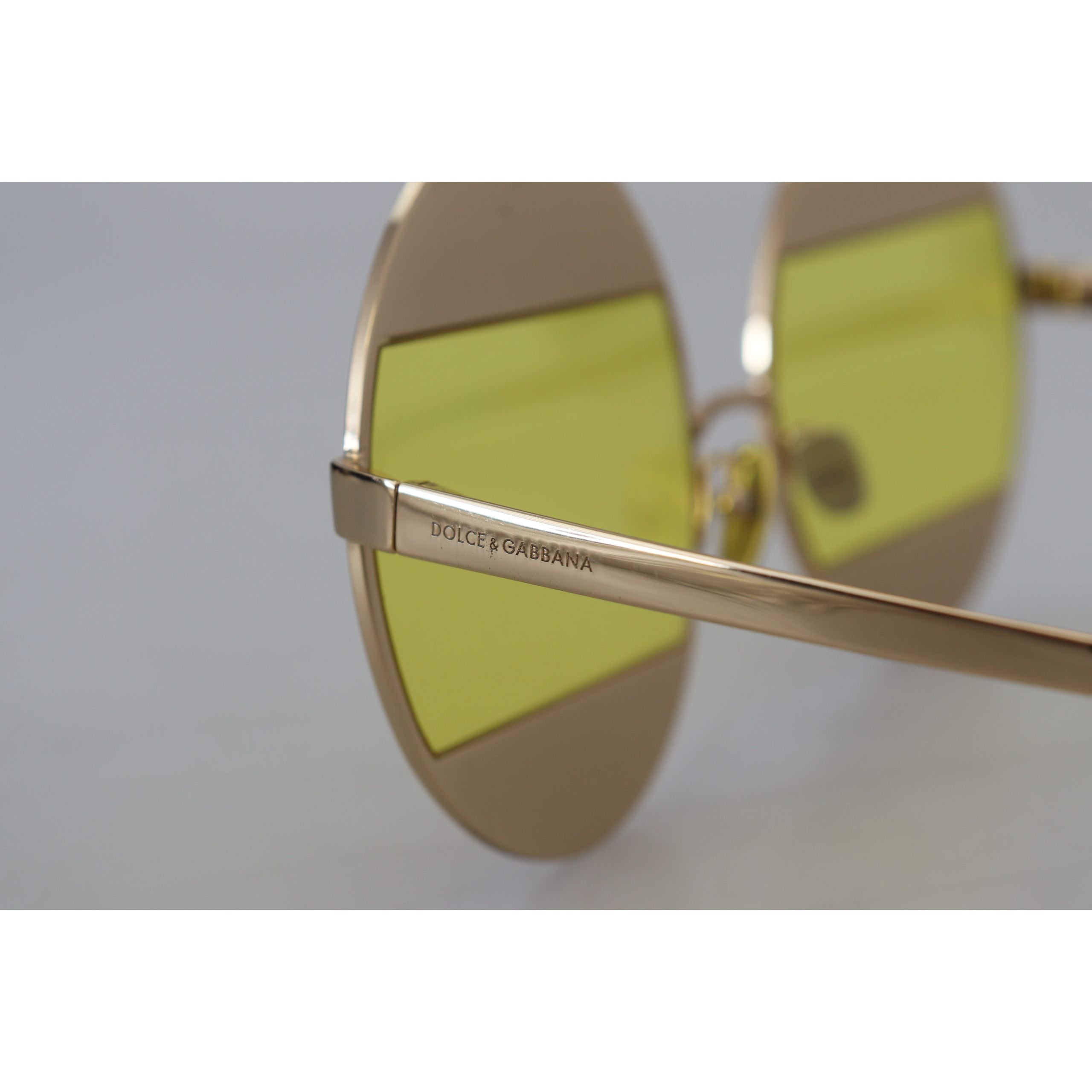 Lunettes de soleil Dolce & Gabbana DG2209B en métal ovale doré avec cristaux