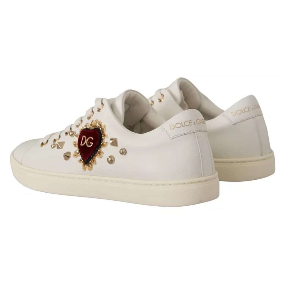 Dolce & Gabbana Scarpe da Ginnastica in Pelle Bianca con Cuori Dorati e Rossi