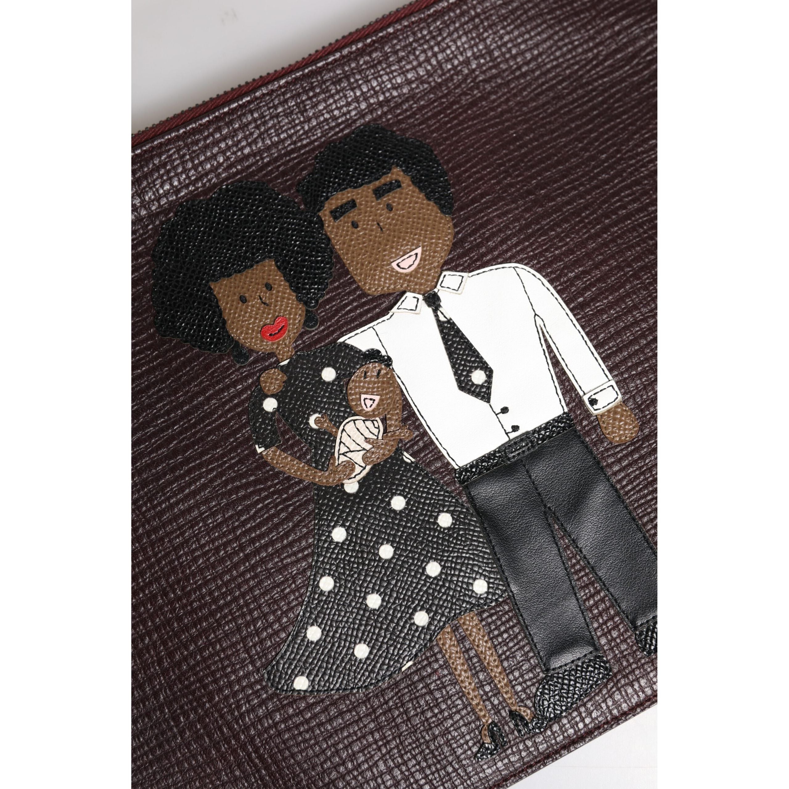 Pochette da uomo Dolce & Gabbana in pelle marrone con applicazioni #DGFAMILY