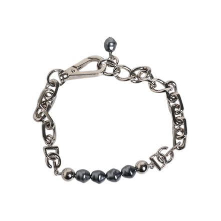 Bracelet Dolce & Gabbana en chaîne argentée, fermoir mousqueton, logo et perles grises