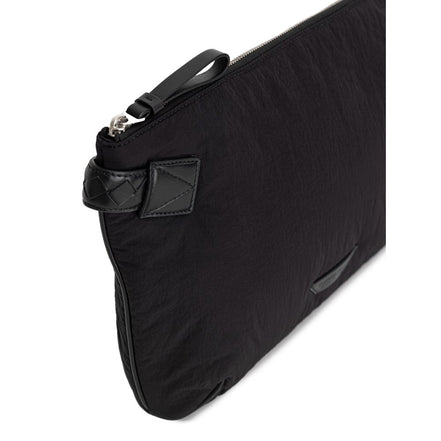 Pochette Bottega Veneta en nylon noir