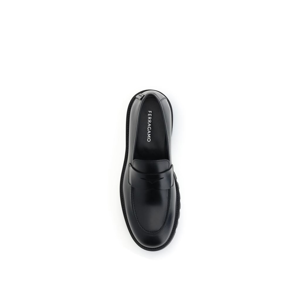 Mocassins à enfiler Ferragamo en cuir de veau noir Bos Taurus