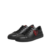 Sneakers basse Dolce & Gabbana in pelle nera con cuore di cristallo