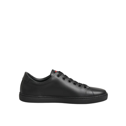 Sneakers basse Dolce & Gabbana in pelle nera con cuore di cristallo