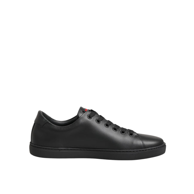 Sneakers basse Dolce & Gabbana in pelle nera con cuore di cristallo