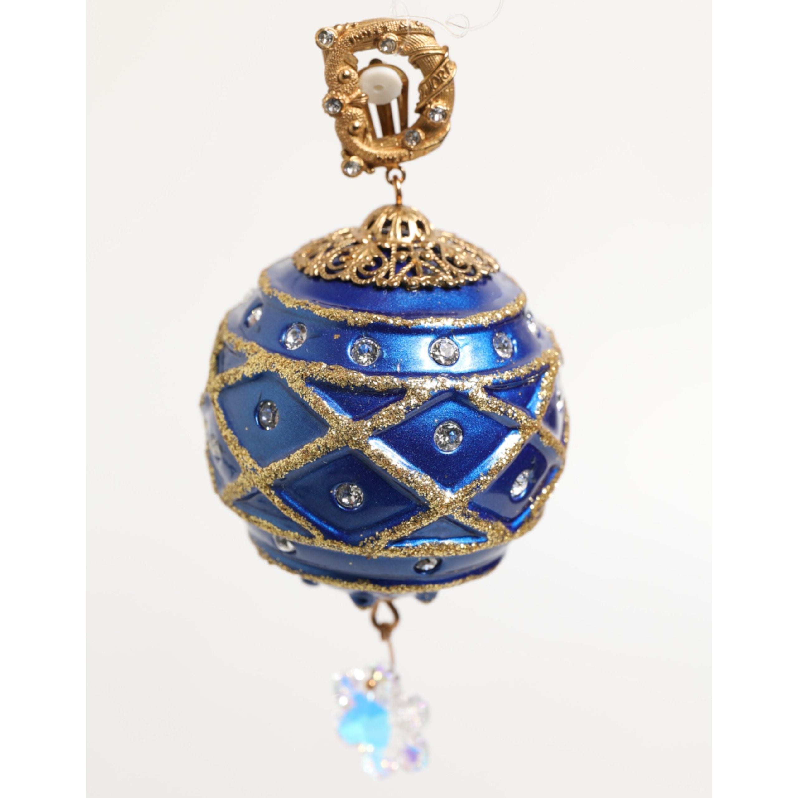 Boucles d'oreilles clips Dolce & Gabbana en laiton doré, boule de Noël bleue et cristaux.