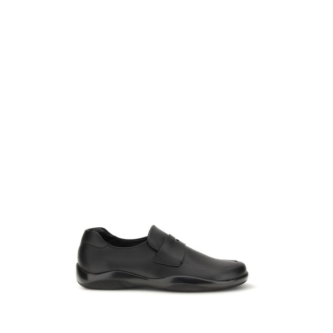 Mocassini slip-on Prada in pelle di vitello nera Bos Taurus