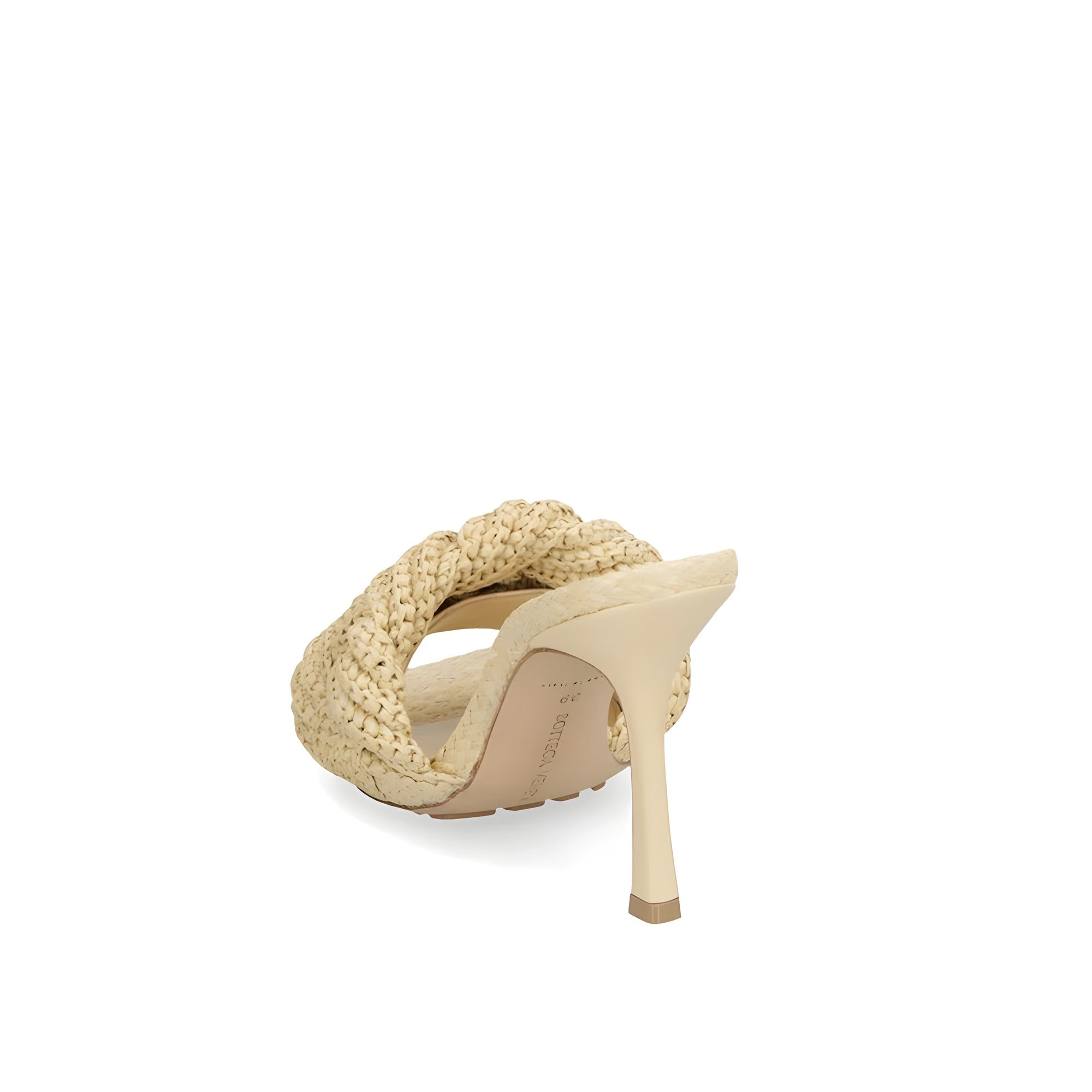 Mules Bottega Veneta en raphia beige