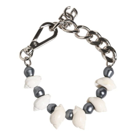 Bracelet Dolce & Gabbana en laiton argenté, perles et pendentif coquillage siglé DG